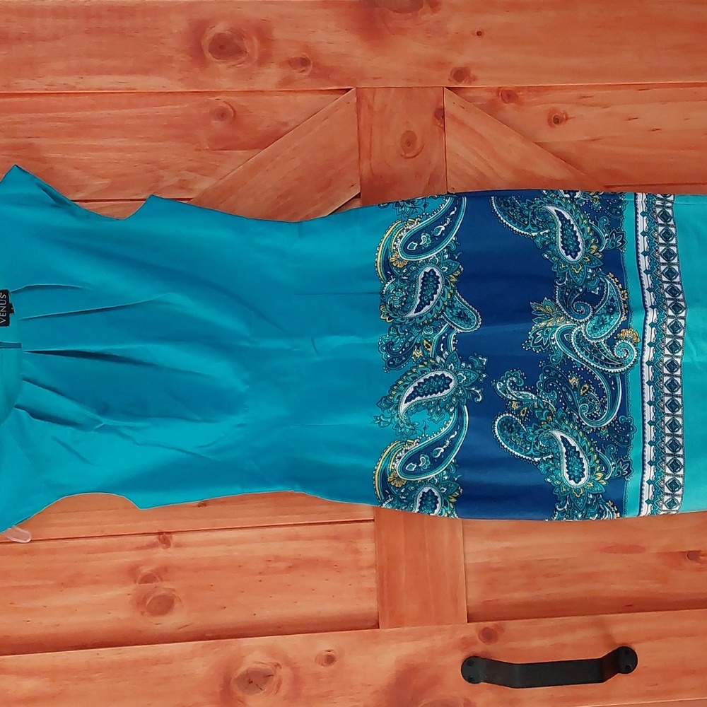 VENUS Blue Paisley Midi Dress